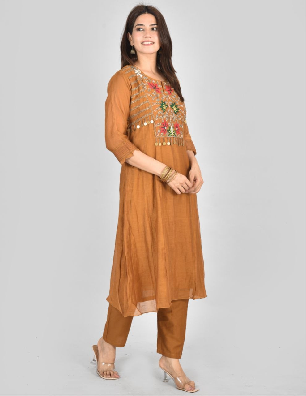 Mahika Methi Mulchenderi  Suit