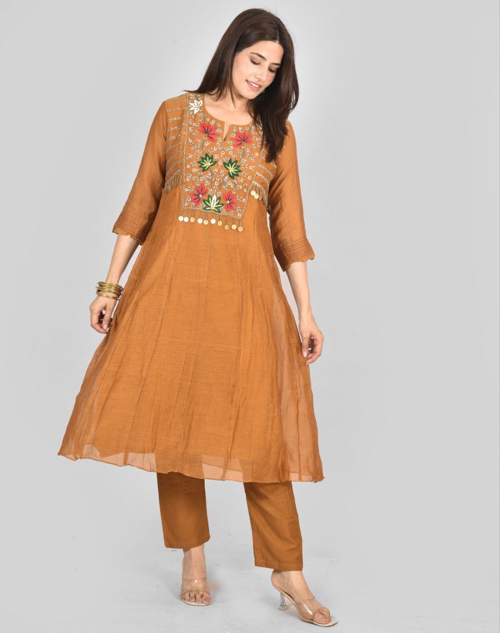 Mahika Methi Mulchenderi  Suit