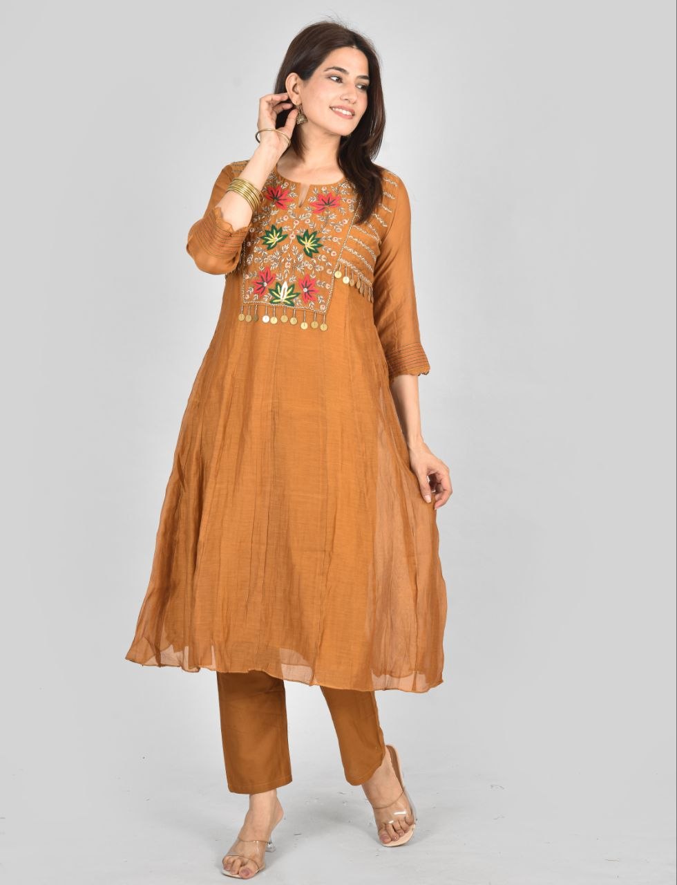 Mahika Methi Mulchenderi  Suit