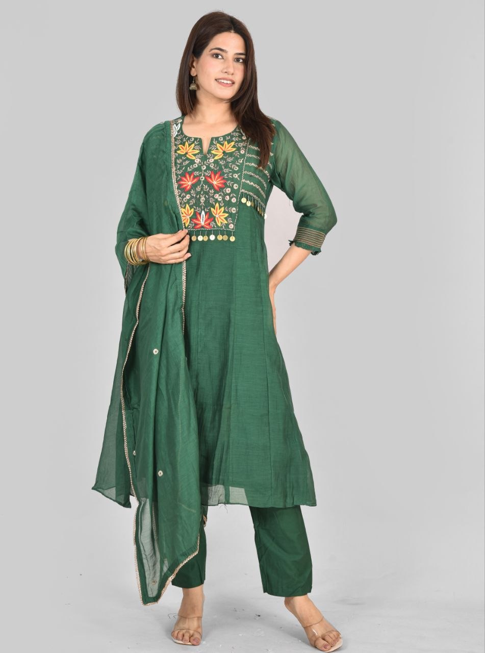 Mahika Grn Mulchenderi Suit