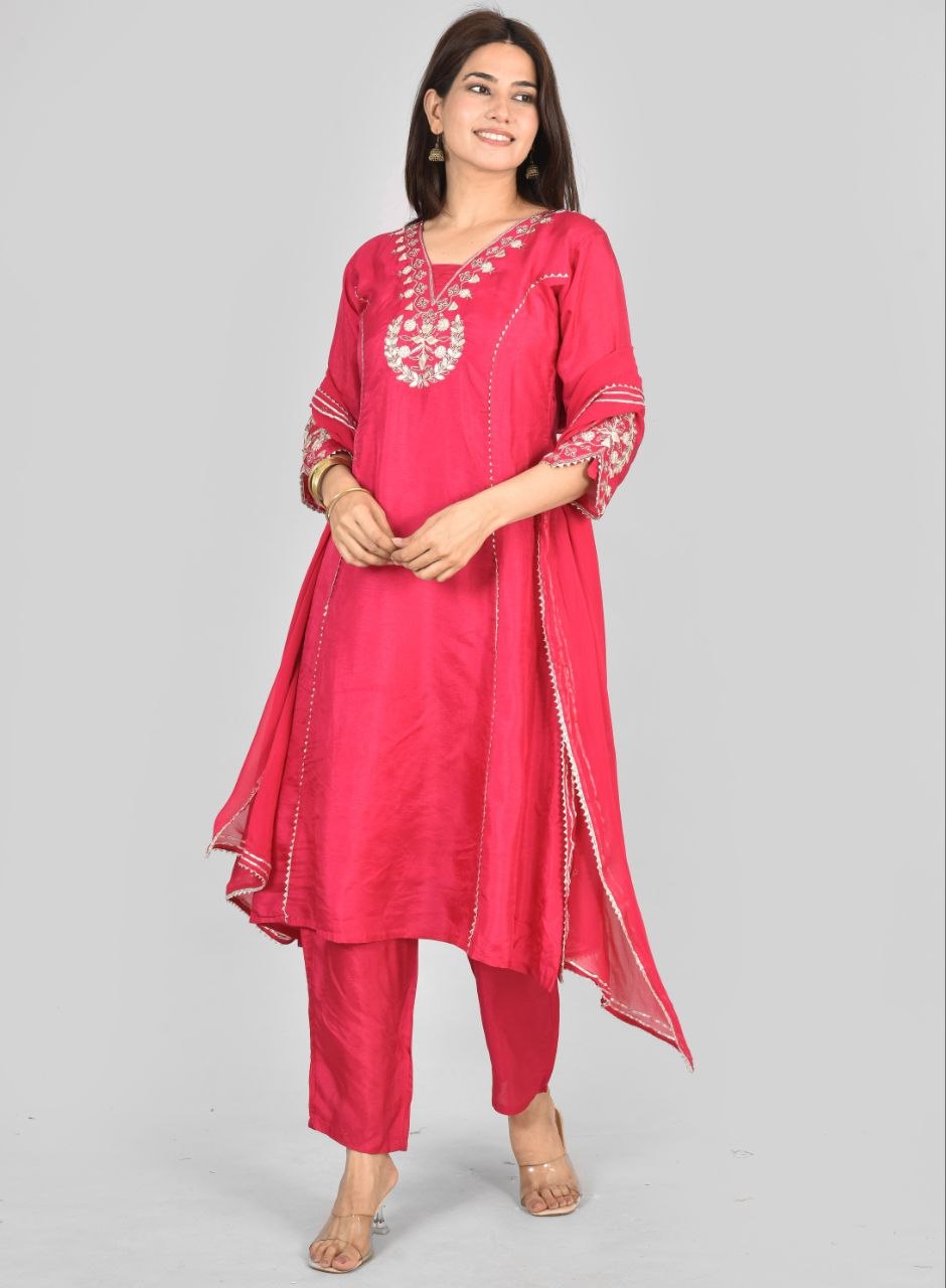 Pnk Anaya Mulchenderi Suit