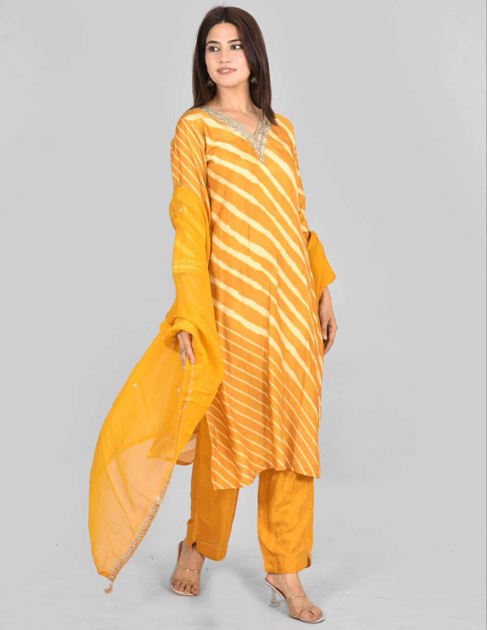 Ylw Gota Pure Chinon Suit