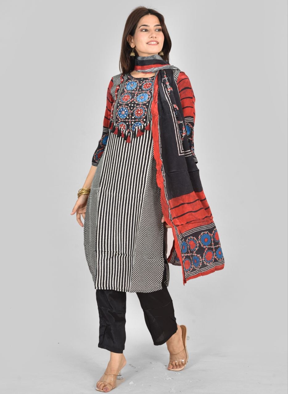 Rbk Digital Print Pure Chinon Suit