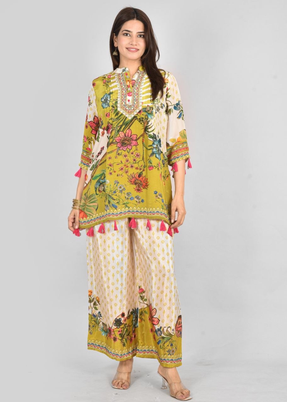 Pg Flora Tussel Chinon Digital Print Suit