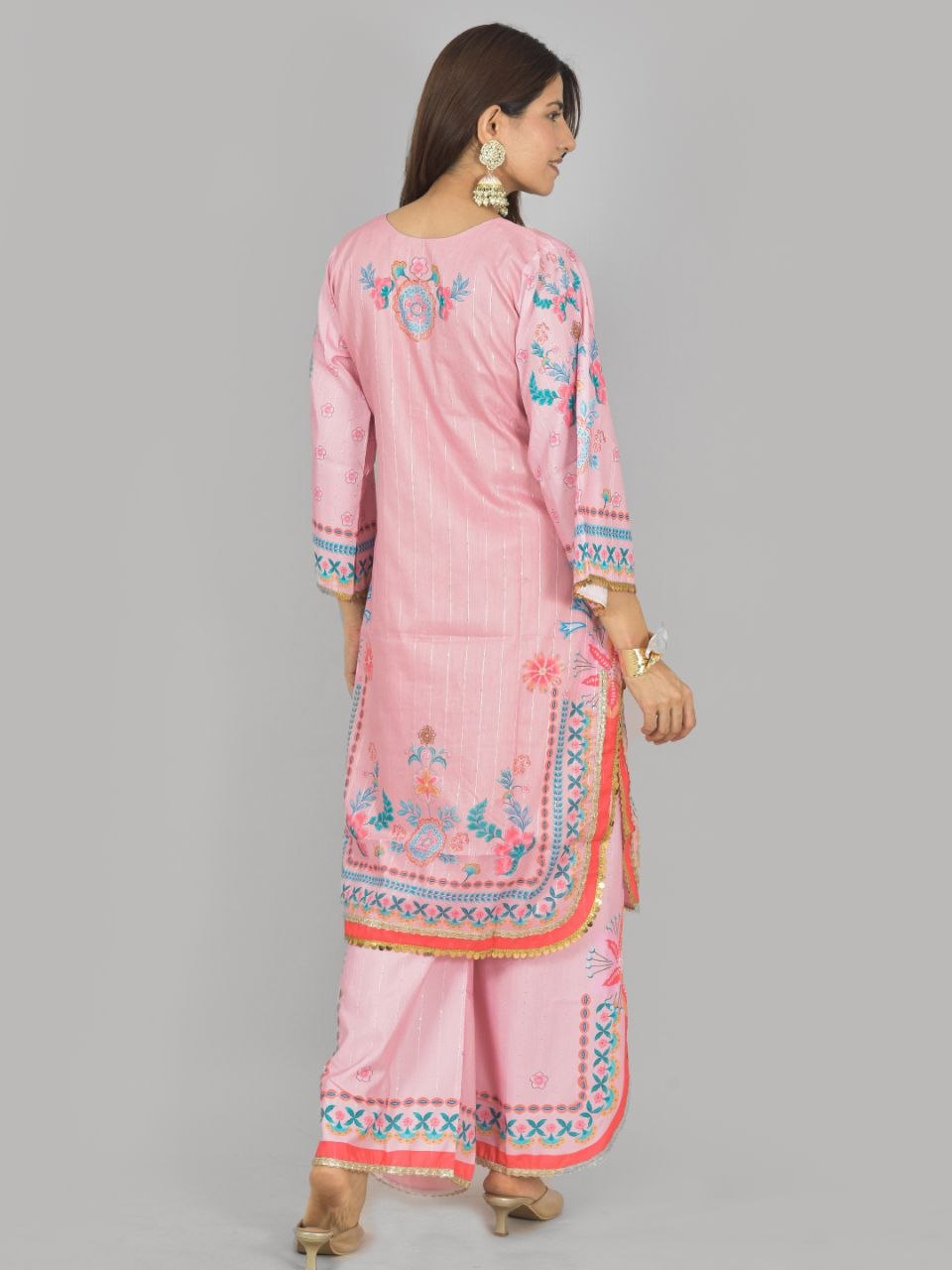 Saumya pink suit